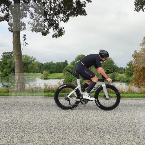 30.08.2026 - Elbe Triathlon Hamburg Michael Burmester http://msf.ph/oto/10051560 30.08.2026 09:57:22 Radfahren 261, 641, 658, 665, 678, 698, 747, 810, 887, 1896 meine-sportfotos.de