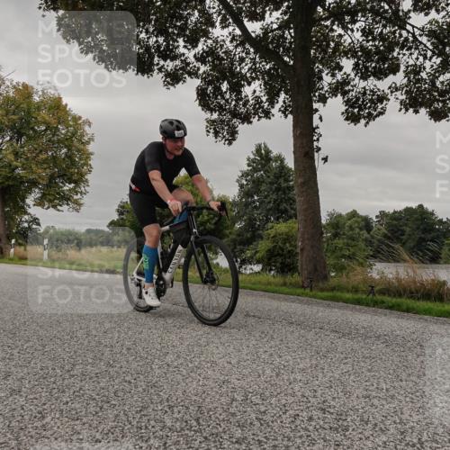 30.08.2026 - Elbe Triathlon Hamburg Michael Burmester http://msf.ph/oto/10051601 30.08.2026 10:18:32 Radfahren 556, 571, 618, 702, 774 meine-sportfotos.de