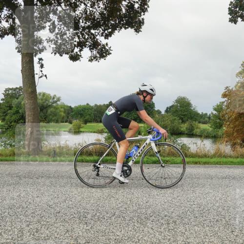 30.08.2026 - Elbe Triathlon Hamburg Michael Burmester http://msf.ph/oto/10051609 30.08.2026 09:58:01 Radfahren 611, 838, 880, 944 meine-sportfotos.de