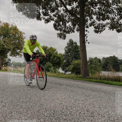 30.08.2026 - Elbe Triathlon Hamburg Michael Burmester http://msf.ph/oto/10051611 30.08.2026 10:18:44 Radfahren 666, 870 meine-sportfotos.de