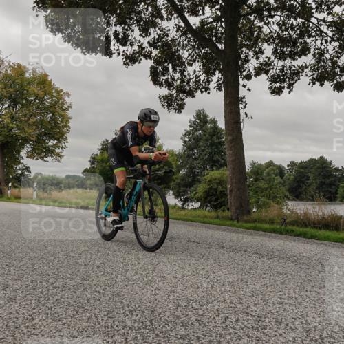 30.08.2026 - Elbe Triathlon Hamburg Michael Burmester http://msf.ph/oto/10051633 30.08.2026 10:19:25 Radfahren 572, 848, 948, 975 meine-sportfotos.de