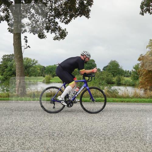 30.08.2026 - Elbe Triathlon Hamburg Michael Burmester http://msf.ph/oto/10051637 30.08.2026 09:58:17 Radfahren 404, 429, 585, 590, 603, 701, 722, 886 meine-sportfotos.de