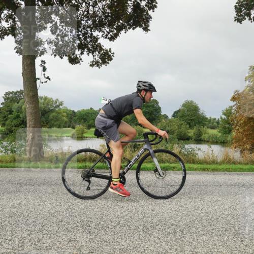 30.08.2026 - Elbe Triathlon Hamburg Michael Burmester http://msf.ph/oto/10051656 30.08.2026 09:58:31 Radfahren 417, 503, 506, 508, 607, 656, 779, 881 meine-sportfotos.de