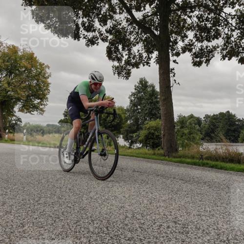 30.08.2026 - Elbe Triathlon Hamburg Michael Burmester http://msf.ph/oto/10051665 30.08.2026 10:20:10 Radfahren 521, 824 meine-sportfotos.de