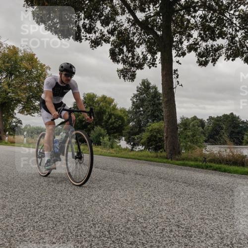 30.08.2026 - Elbe Triathlon Hamburg Michael Burmester http://msf.ph/oto/10051668 30.08.2026 10:20:11 Radfahren 521, 824 meine-sportfotos.de