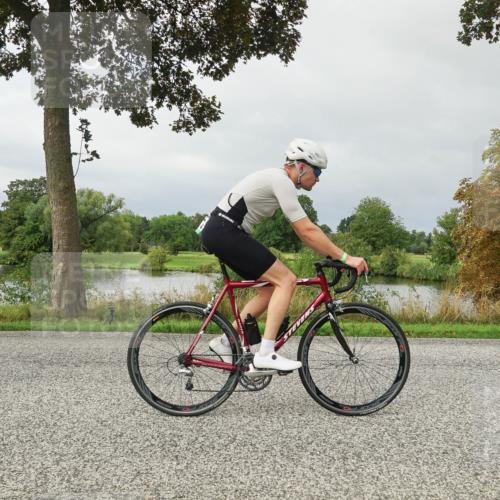 30.08.2026 - Elbe Triathlon Hamburg Michael Burmester http://msf.ph/oto/10051670 30.08.2026 09:58:38 Radfahren 417, 464, 503, 513, 526, 656, 779, 950 meine-sportfotos.de