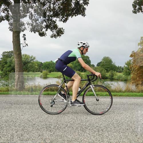 30.08.2026 - Elbe Triathlon Hamburg Michael Burmester http://msf.ph/oto/10051676 30.08.2026 09:58:43 Radfahren 464, 513, 526, 746, 950 meine-sportfotos.de