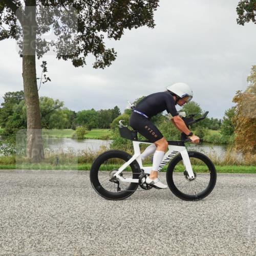 30.08.2026 - Elbe Triathlon Hamburg Michael Burmester http://msf.ph/oto/10051692 30.08.2026 09:59:00 Radfahren 299, 409, 605, 664, 691, 718 meine-sportfotos.de