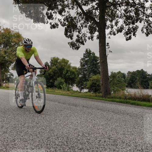 30.08.2026 - Elbe Triathlon Hamburg Michael Burmester http://msf.ph/oto/10051703 30.08.2026 10:20:53 Radfahren 795, 809 meine-sportfotos.de