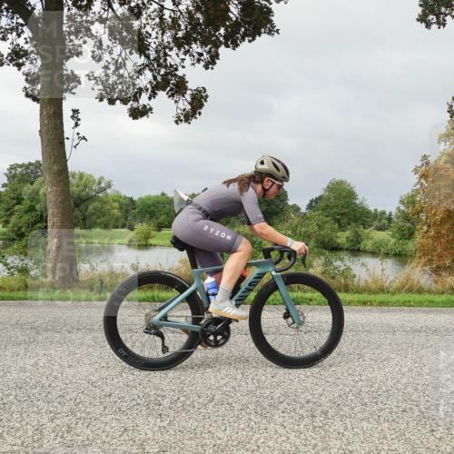 30.08.2026 - Elbe Triathlon Hamburg Michael Burmester http://msf.ph/oto/10051747 30.08.2026 09:59:40 Radfahren 608, 655, 673, 863 meine-sportfotos.de