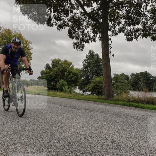 30.08.2026 - Elbe Triathlon Hamburg Michael Burmester http://msf.ph/oto/10051768 30.08.2026 10:22:29 Radfahren 764, 903, 977 meine-sportfotos.de