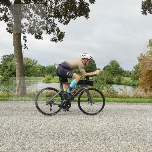 30.08.2026 - Elbe Triathlon Hamburg Michael Burmester http://msf.ph/oto/10051775 30.08.2026 09:59:58 Radfahren 248, 394, 430, 467, 547, 697, 874, 900, 947, 958 meine-sportfotos.de