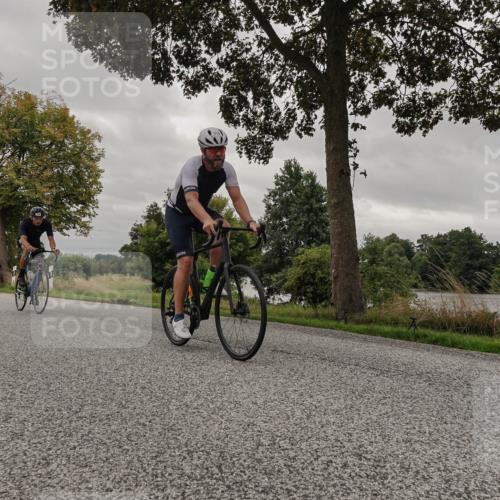 30.08.2026 - Elbe Triathlon Hamburg Michael Burmester http://msf.ph/oto/10051790 30.08.2026 10:22:57 Radfahren 715, 721, 794, 796, 968 meine-sportfotos.de