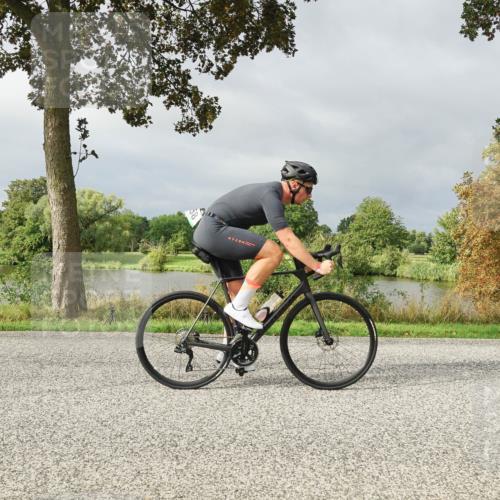 30.08.2026 - Elbe Triathlon Hamburg Michael Burmester http://msf.ph/oto/10051815 30.08.2026 10:00:52 Radfahren 558, 869 meine-sportfotos.de