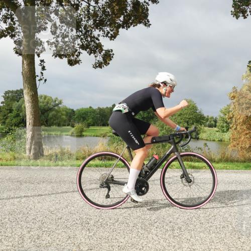 30.08.2026 - Elbe Triathlon Hamburg Michael Burmester http://msf.ph/oto/10051820 30.08.2026 10:01:00 Radfahren 548, 636, 699, 705, 826 meine-sportfotos.de
