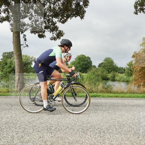 30.08.2026 - Elbe Triathlon Hamburg Michael Burmester http://msf.ph/oto/10051856 30.08.2026 10:01:33 Radfahren 475, 618, 637, 782, 975 meine-sportfotos.de