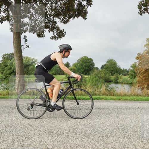 30.08.2026 - Elbe Triathlon Hamburg Michael Burmester http://msf.ph/oto/10051882 30.08.2026 10:01:52 Radfahren 546, 694, 827, 848 meine-sportfotos.de