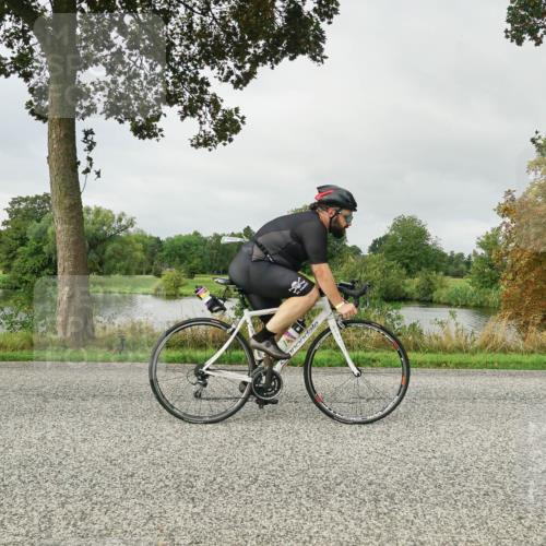 30.08.2026 - Elbe Triathlon Hamburg Michael Burmester http://msf.ph/oto/10051943 30.08.2026 10:02:48 Radfahren 493, 662, 670, 674, 870 meine-sportfotos.de