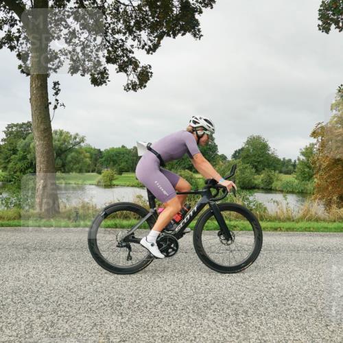 30.08.2026 - Elbe Triathlon Hamburg Michael Burmester http://msf.ph/oto/10051952 30.08.2026 10:02:54 Radfahren 493, 598, 639, 670, 674, 862, 870, 942, 978 meine-sportfotos.de