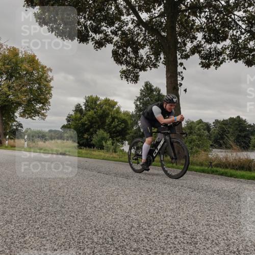 30.08.2026 - Elbe Triathlon Hamburg Michael Burmester http://msf.ph/oto/10051960 30.08.2026 10:26:20 Radfahren 578, 792, 906 meine-sportfotos.de