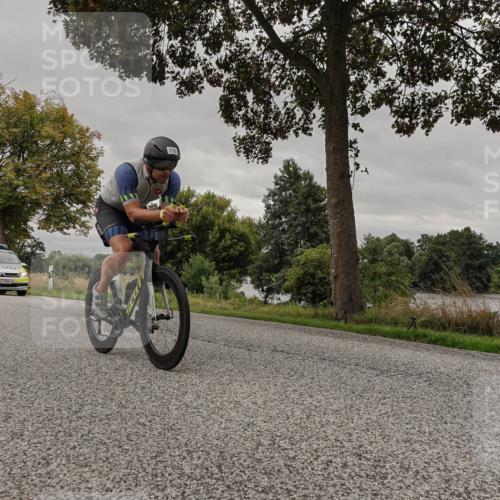 30.08.2026 - Elbe Triathlon Hamburg Michael Burmester http://msf.ph/oto/10051966 30.08.2026 10:26:30 Radfahren 716, 906 meine-sportfotos.de