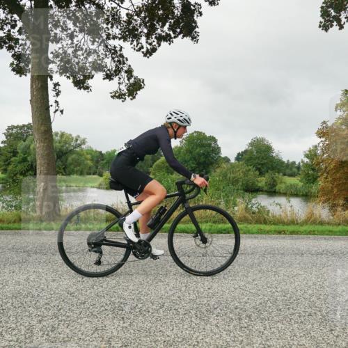 30.08.2026 - Elbe Triathlon Hamburg Michael Burmester http://msf.ph/oto/10052017 30.08.2026 10:03:54 Radfahren 426, 521, 536, 589, 805, 953 meine-sportfotos.de