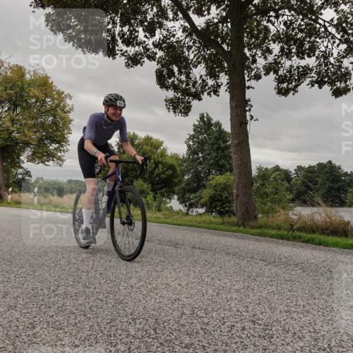 30.08.2026 - Elbe Triathlon Hamburg Michael Burmester http://msf.ph/oto/10052035 30.08.2026 10:27:56 Radfahren 855, 920, 950, 969, 1045 meine-sportfotos.de