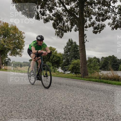 30.08.2026 - Elbe Triathlon Hamburg Michael Burmester http://msf.ph/oto/10052037 30.08.2026 10:27:57 Radfahren 855, 920, 950, 969, 1045 meine-sportfotos.de