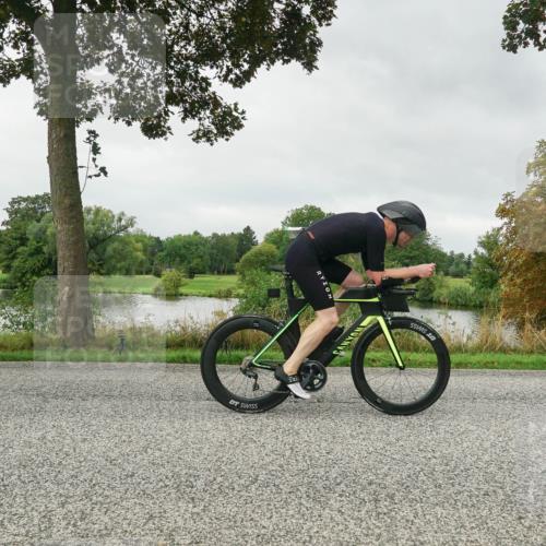 30.08.2026 - Elbe Triathlon Hamburg Michael Burmester http://msf.ph/oto/10052057 30.08.2026 10:04:56 Radfahren 660 meine-sportfotos.de