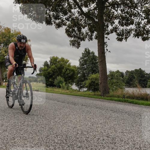30.08.2026 - Elbe Triathlon Hamburg Michael Burmester http://msf.ph/oto/10052059 30.08.2026 10:28:21 Radfahren 570, 742, 757 meine-sportfotos.de