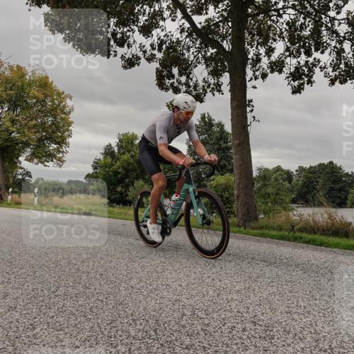 30.08.2026 - Elbe Triathlon Hamburg Michael Burmester http://msf.ph/oto/10052096 30.08.2026 10:28:47 Radfahren 1024, 1093, 1097 meine-sportfotos.de