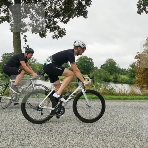30.08.2026 - Elbe Triathlon Hamburg Michael Burmester http://msf.ph/oto/10052133 30.08.2026 10:06:34 Radfahren 490, 498, 555, 609, 906 meine-sportfotos.de