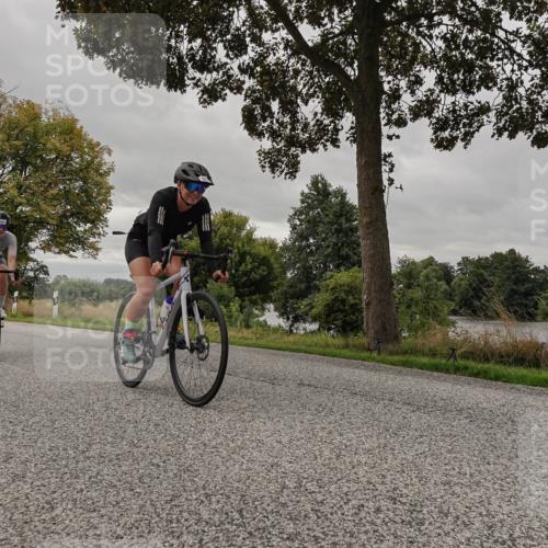 30.08.2026 - Elbe Triathlon Hamburg Michael Burmester http://msf.ph/oto/10052142 30.08.2026 10:29:39 Radfahren 840, 881, 886, 887, 980, 990, 994, 1039, 1066, 1359, 1896 meine-sportfotos.de