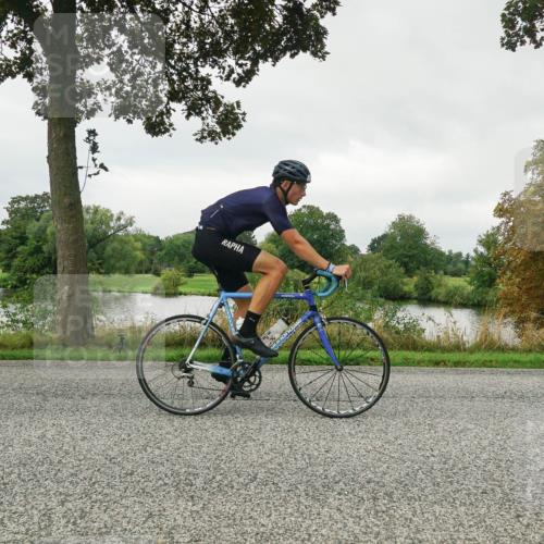 30.08.2026 - Elbe Triathlon Hamburg Michael Burmester http://msf.ph/oto/10052164 30.08.2026 10:06:55 Radfahren 449, 550, 794, 977 meine-sportfotos.de