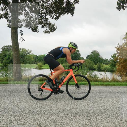 30.08.2026 - Elbe Triathlon Hamburg Michael Burmester http://msf.ph/oto/10052196 30.08.2026 10:07:38 Radfahren 554, 739, 773, 936 meine-sportfotos.de