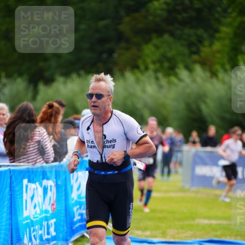 30.08.2026 - Elbe Triathlon Hamburg LAZAROV Photography http://msf.ph/oto/10052259 30.08.2026 10:45:52 Ziel 273, 319 meine-sportfotos.de