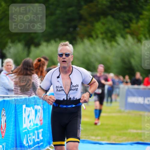 30.08.2026 - Elbe Triathlon Hamburg LAZAROV Photography http://msf.ph/oto/10052264 30.08.2026 10:45:52 Ziel 273, 319 meine-sportfotos.de