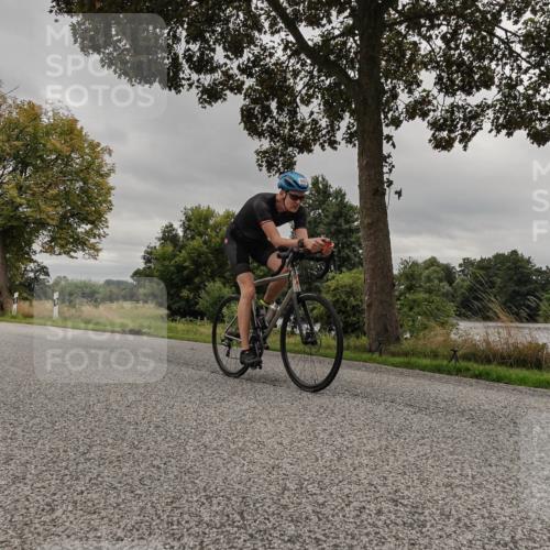 30.08.2026 - Elbe Triathlon Hamburg Michael Burmester http://msf.ph/oto/10052266 30.08.2026 10:31:11 Radfahren 646, 833, 880, 1099 meine-sportfotos.de