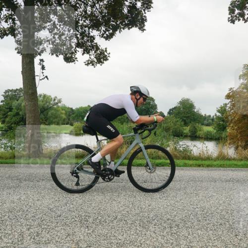 30.08.2026 - Elbe Triathlon Hamburg Michael Burmester http://msf.ph/oto/10052274 30.08.2026 10:08:34 Radfahren 395, 500, 509, 676, 834, 889, 908 meine-sportfotos.de