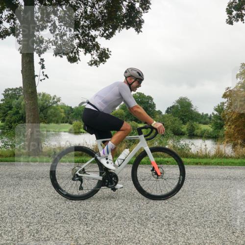 30.08.2026 - Elbe Triathlon Hamburg Michael Burmester http://msf.ph/oto/10052293 30.08.2026 10:08:42 Radfahren 425, 634, 686, 709, 736, 792 meine-sportfotos.de
