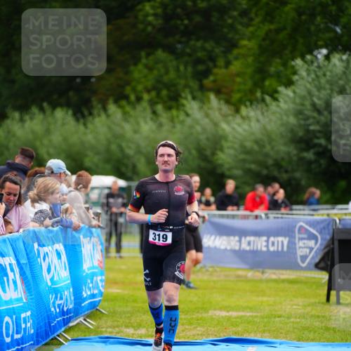 30.08.2026 - Elbe Triathlon Hamburg LAZAROV Photography http://msf.ph/oto/10052295 30.08.2026 10:45:56 Ziel 273, 319 meine-sportfotos.de