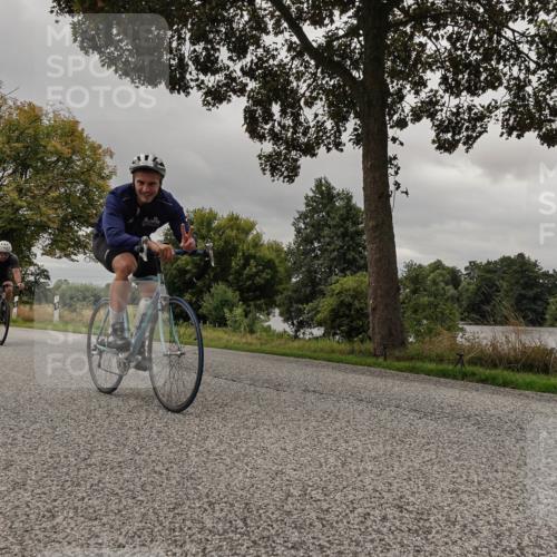 30.08.2026 - Elbe Triathlon Hamburg Michael Burmester http://msf.ph/oto/10052333 30.08.2026 10:32:09 Radfahren 919, 932, 958, 1027, 1080, 1102 meine-sportfotos.de