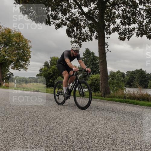 30.08.2026 - Elbe Triathlon Hamburg Michael Burmester http://msf.ph/oto/10052338 30.08.2026 10:32:10 Radfahren 874, 919, 932, 958, 1027, 1080, 1102 meine-sportfotos.de