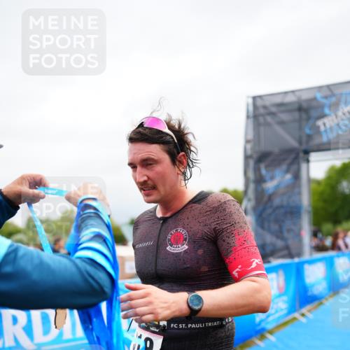30.08.2026 - Elbe Triathlon Hamburg LAZAROV Photography http://msf.ph/oto/10052362 30.08.2026 10:46:06 Ziel 691 meine-sportfotos.de