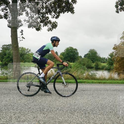 30.08.2026 - Elbe Triathlon Hamburg Michael Burmester http://msf.ph/oto/10052373 30.08.2026 10:09:56 Radfahren 415, 529, 570, 690, 858, 937, 967, 967 meine-sportfotos.de