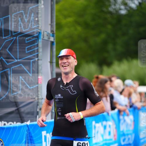 30.08.2026 - Elbe Triathlon Hamburg LAZAROV Photography http://msf.ph/oto/10052401 30.08.2026 10:46:15 Ziel 691 meine-sportfotos.de