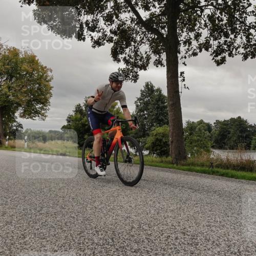 30.08.2026 - Elbe Triathlon Hamburg Michael Burmester http://msf.ph/oto/10052411 30.08.2026 10:33:03 Radfahren 863, 1006, 1029, 1056, 1120 meine-sportfotos.de