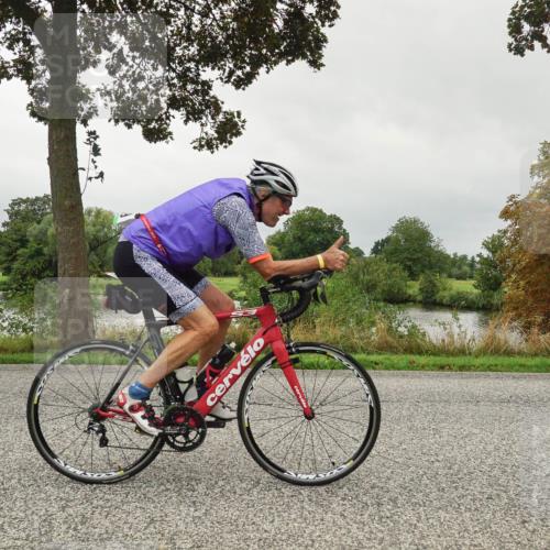 30.08.2026 - Elbe Triathlon Hamburg Michael Burmester http://msf.ph/oto/10052415 30.08.2026 10:10:37 Radfahren 462, 541, 789, 849, 856, 911, 961, 965 meine-sportfotos.de