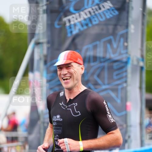 30.08.2026 - Elbe Triathlon Hamburg LAZAROV Photography http://msf.ph/oto/10052417 30.08.2026 10:46:16 Ziel 691 meine-sportfotos.de