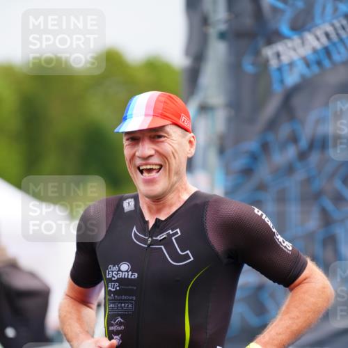 30.08.2026 - Elbe Triathlon Hamburg LAZAROV Photography http://msf.ph/oto/10052424 30.08.2026 10:46:16 Ziel 691 meine-sportfotos.de